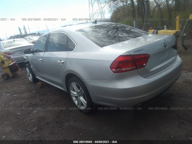 Photo 2 VIN: 1VWBV7A32FC101234 - VOLKSWAGEN PASSAT 