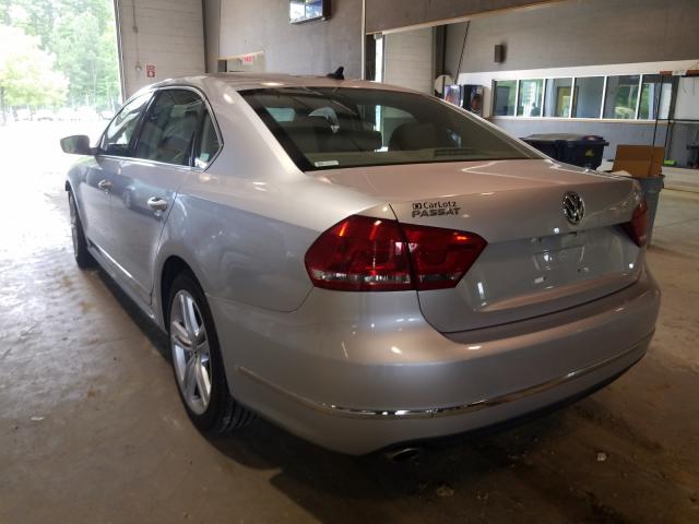 Photo 2 VIN: 1VWBV7A33FC044218 - VOLKSWAGEN PASSAT 