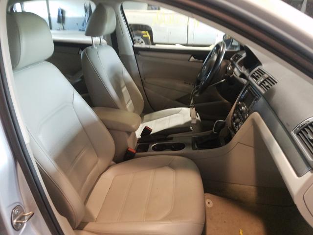 Photo 4 VIN: 1VWBV7A33FC044218 - VOLKSWAGEN PASSAT 