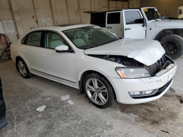 Photo 3 VIN: 1VWBV7A33FC065277 - VOLKSWAGEN PASSAT 