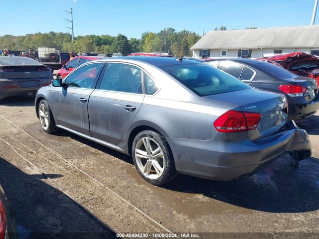 Photo 2 VIN: 1VWBV7A34FC062551 - VOLKSWAGEN PASSAT 