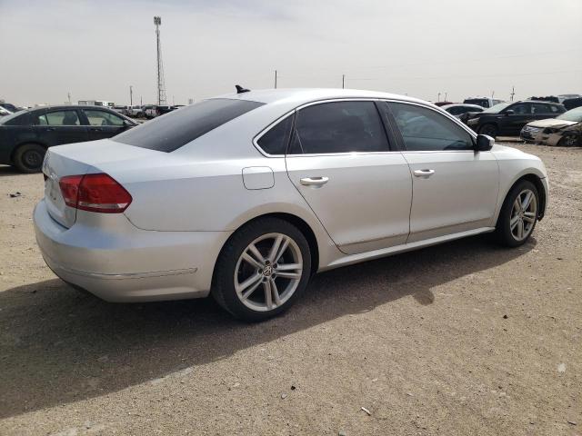 Photo 2 VIN: 1VWBV7A34FC062579 - VOLKSWAGEN PASSAT 