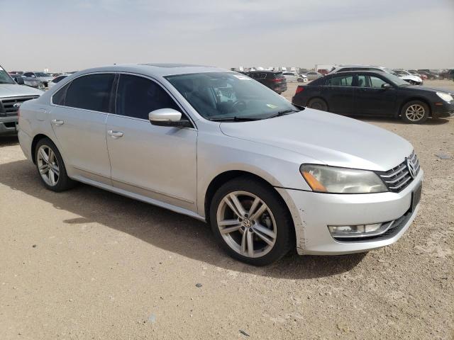 Photo 3 VIN: 1VWBV7A34FC062579 - VOLKSWAGEN PASSAT 