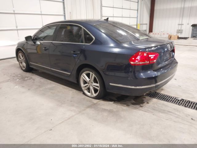 Photo 2 VIN: 1VWBV7A34FC074375 - VOLKSWAGEN PASSAT 