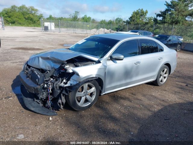 Photo 1 VIN: 1VWBV7A35FC055009 - VOLKSWAGEN PASSAT 