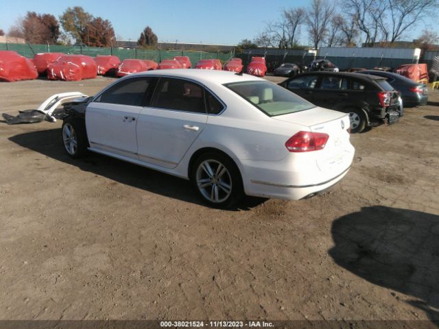 Photo 2 VIN: 1VWBV7A37FC047297 - VOLKSWAGEN PASSAT 