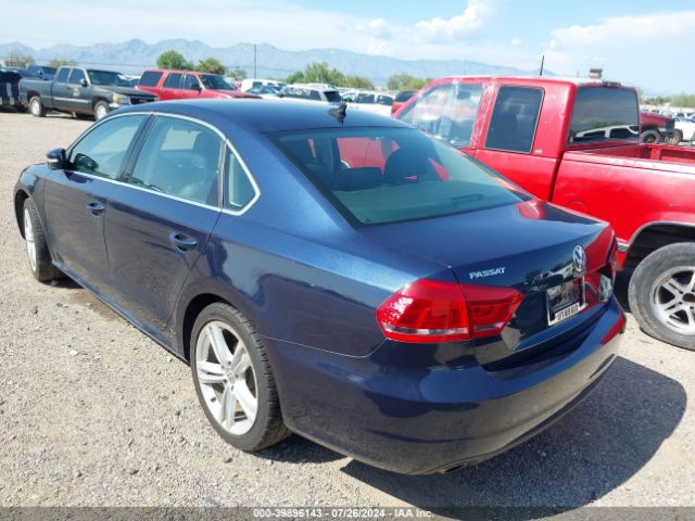 Photo 2 VIN: 1VWBV7A37FC067470 - VOLKSWAGEN PASSAT 