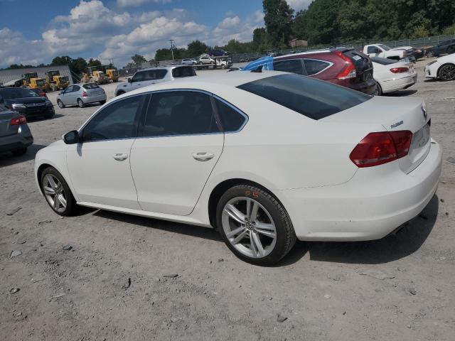 Photo 1 VIN: 1VWBV7A38FC075206 - VOLKSWAGEN PASSAT SE 