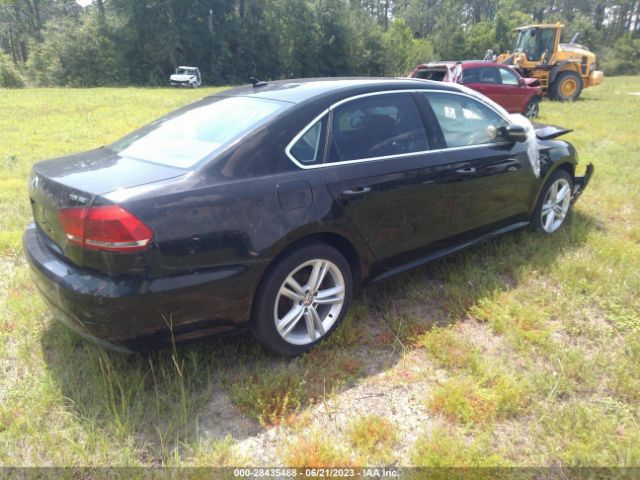 Photo 3 VIN: 1VWBV7A39FC041582 - VOLKSWAGEN PASSAT 