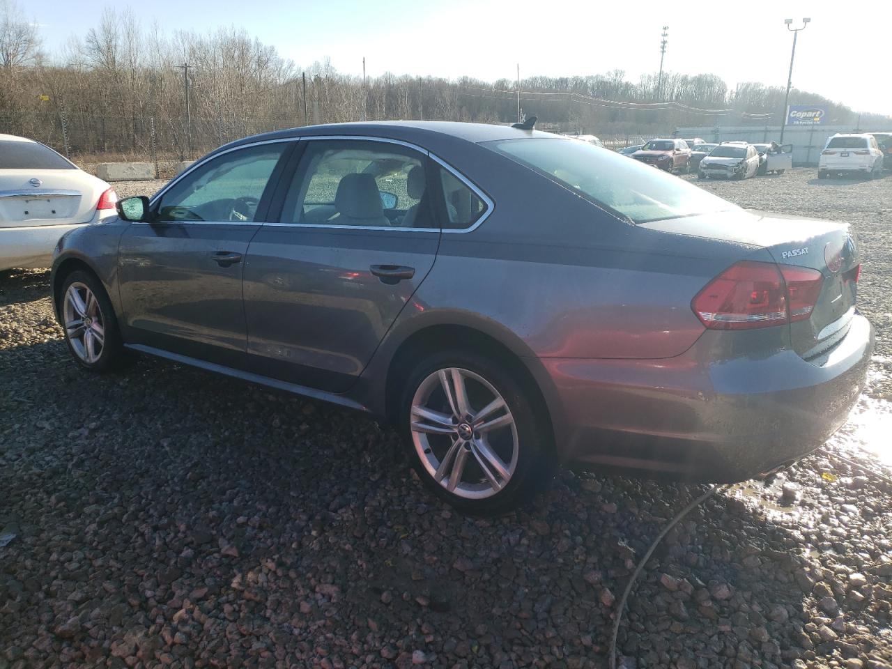 Photo 1 VIN: 1VWBV7A39FC093813 - VOLKSWAGEN PASSAT 