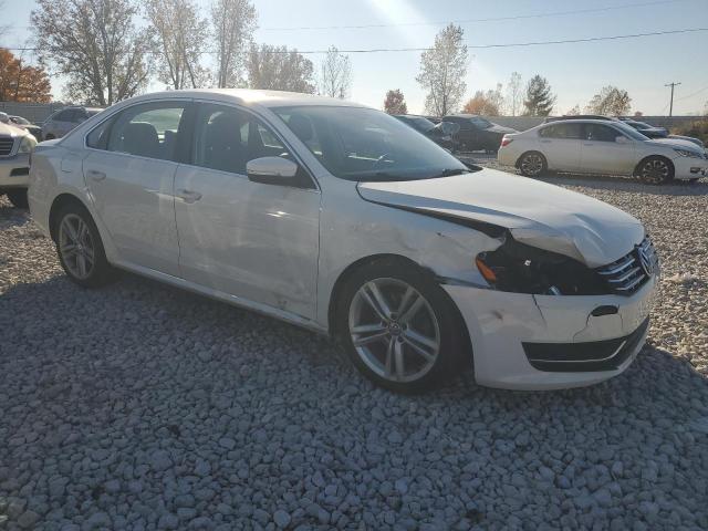 Photo 3 VIN: 1VWBV7A3XFC091438 - VOLKSWAGEN PASSAT SE 