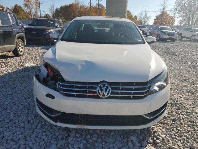 Photo 4 VIN: 1VWBV7A3XFC091438 - VOLKSWAGEN PASSAT SE 