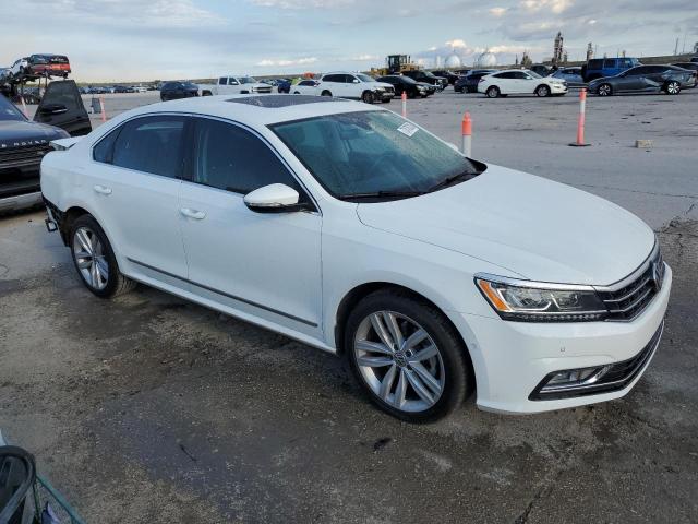 Photo 3 VIN: 1VWCA7A30JC003263 - VOLKSWAGEN PASSAT 