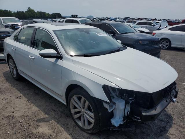 Photo 3 VIN: 1VWCA7A31JC000887 - VOLKSWAGEN PASSAT 