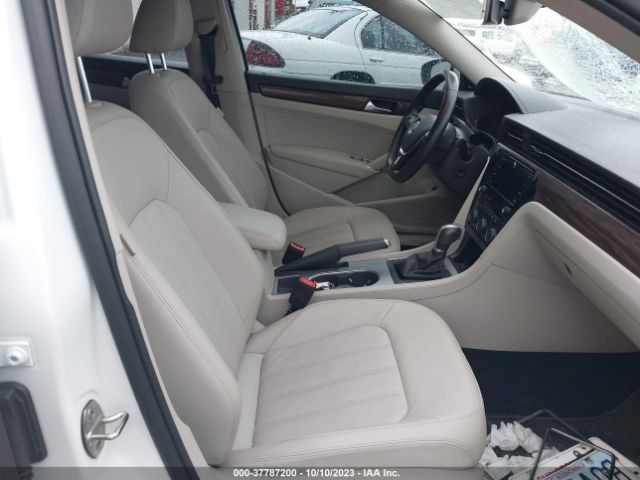 Photo 4 VIN: 1VWCA7A33LC007035 - VOLKSWAGEN PASSAT 