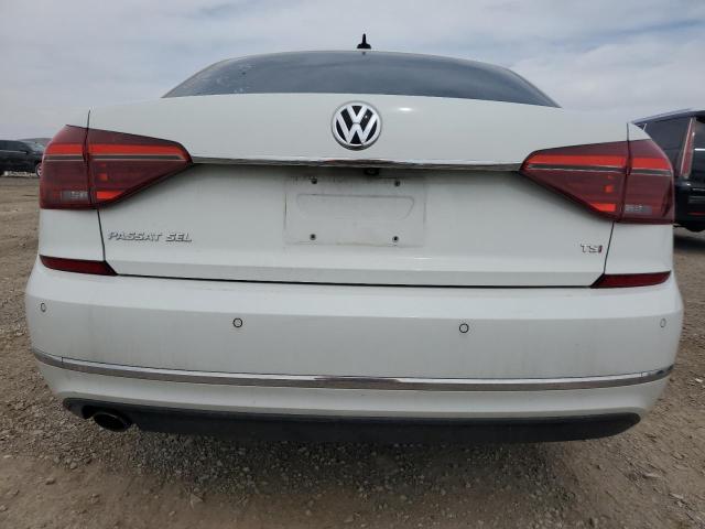 Photo 5 VIN: 1VWCA7A34JC000270 - VOLKSWAGEN PASSAT 