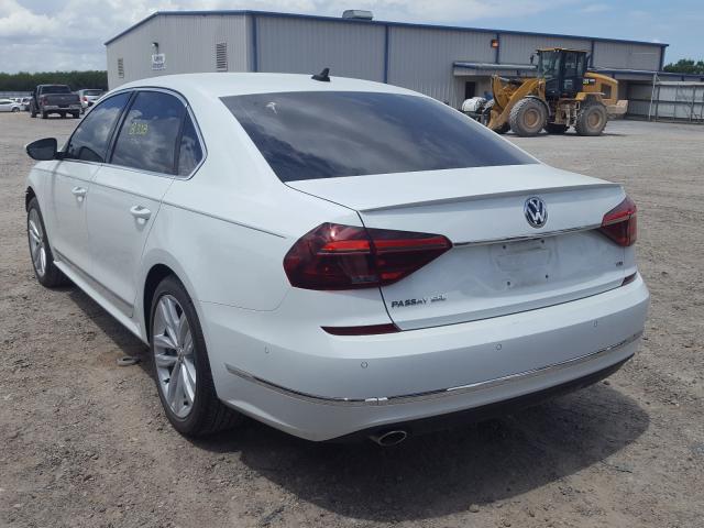 Photo 2 VIN: 1VWCA7A34JC009261 - VOLKSWAGEN PASSAT 