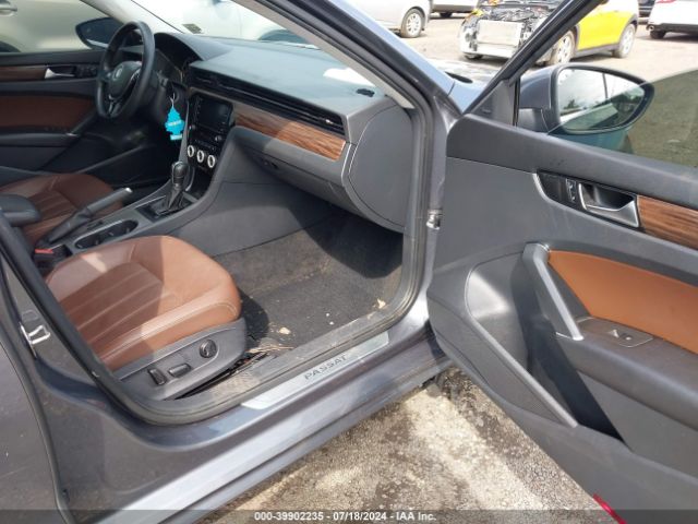 Photo 4 VIN: 1VWCA7A34LC008484 - VOLKSWAGEN PASSAT 