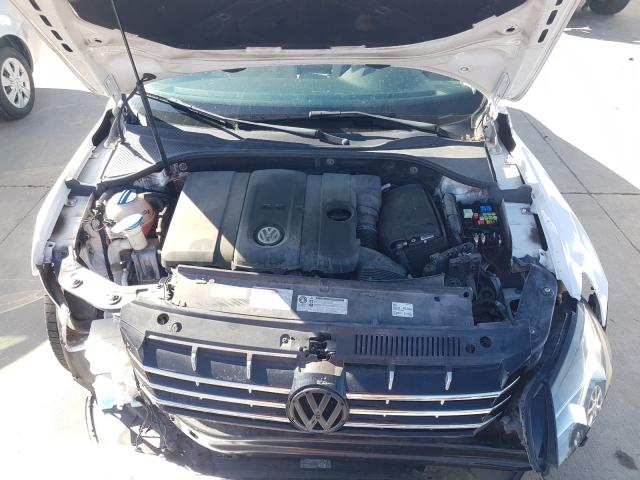 Photo 6 VIN: 1VWCH7A31DC100858 - VOLKSWAGEN PASSAT 