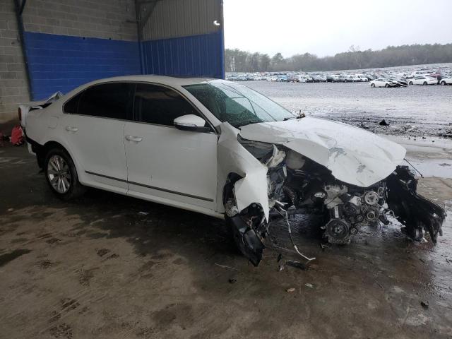 Photo 3 VIN: 1VWCH7A32CC059543 - VOLKSWAGEN PASSAT 