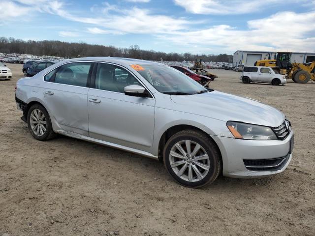 Photo 3 VIN: 1VWCH7A32DC114767 - VOLKSWAGEN PASSAT 