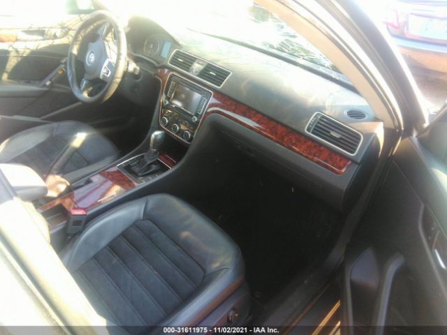 Photo 4 VIN: 1VWCH7A33CC094446 - VOLKSWAGEN PASSAT 