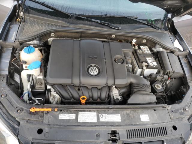 Photo 6 VIN: 1VWCH7A33DC057219 - VOLKSWAGEN PASSAT 