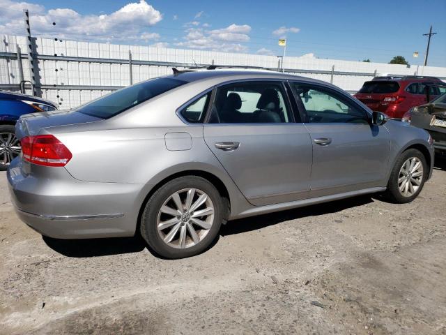 Photo 2 VIN: 1VWCH7A35CC015617 - VOLKSWAGEN PASSAT 