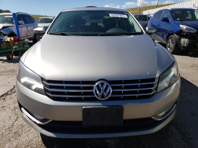 Photo 4 VIN: 1VWCH7A35CC015617 - VOLKSWAGEN PASSAT 