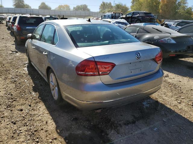 Photo 2 VIN: 1VWCH7A38CC050796 - VOLKSWAGEN PASSAT 