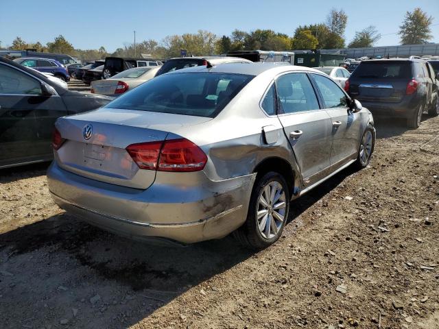 Photo 3 VIN: 1VWCH7A38CC050796 - VOLKSWAGEN PASSAT 