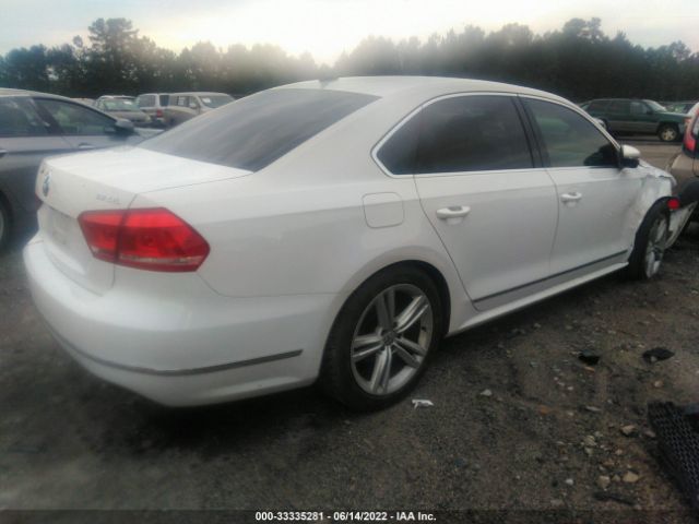 Photo 3 VIN: 1VWCM7A30CC047015 - VOLKSWAGEN PASSAT 