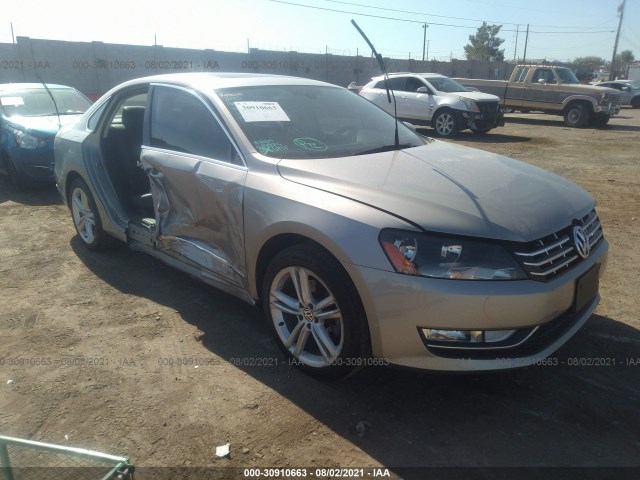 Photo 0 VIN: 1VWCM7A30CC082847 - VOLKSWAGEN PASSAT 