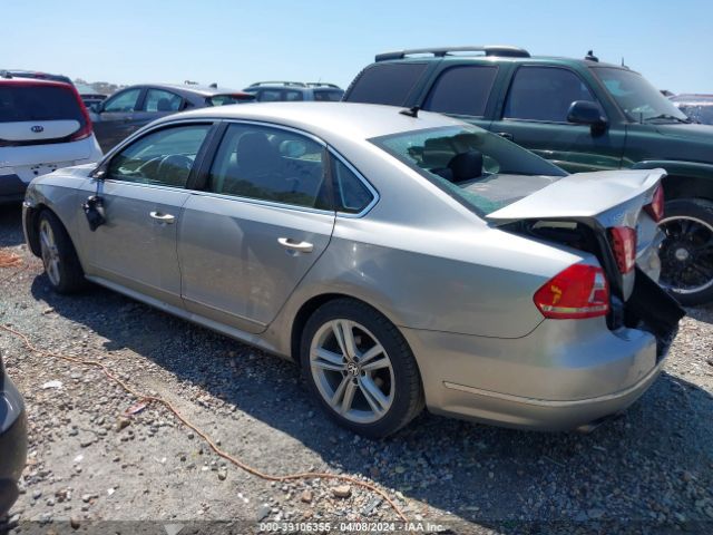 Photo 2 VIN: 1VWCM7A30DC053947 - VOLKSWAGEN PASSAT 