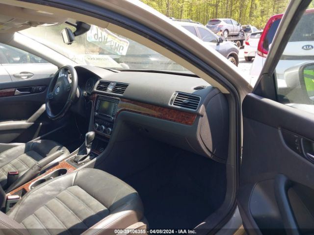 Photo 4 VIN: 1VWCM7A30DC053947 - VOLKSWAGEN PASSAT 