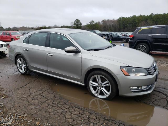 Photo 3 VIN: 1VWCM7A31CC009048 - VOLKSWAGEN PASSAT 