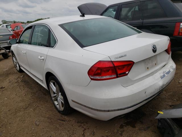 Photo 2 VIN: 1VWCM7A31CC106329 - VOLKSWAGEN PASSAT SEL 