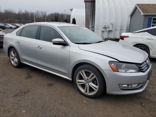 Photo 3 VIN: 1VWCM7A33EC036397 - VOLKSWAGEN PASSAT SEL 