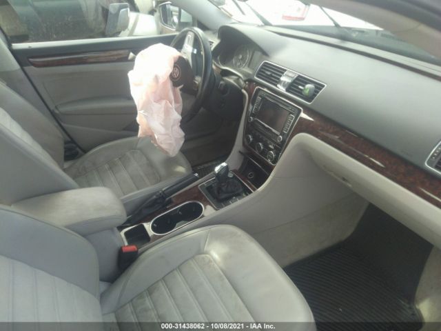 Photo 4 VIN: 1VWCM7A35DC095966 - VOLKSWAGEN PASSAT 