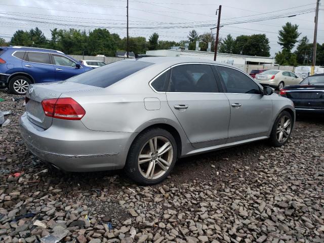 Photo 2 VIN: 1VWCM7A37CC097586 - VOLKSWAGEN PASSAT SEL 