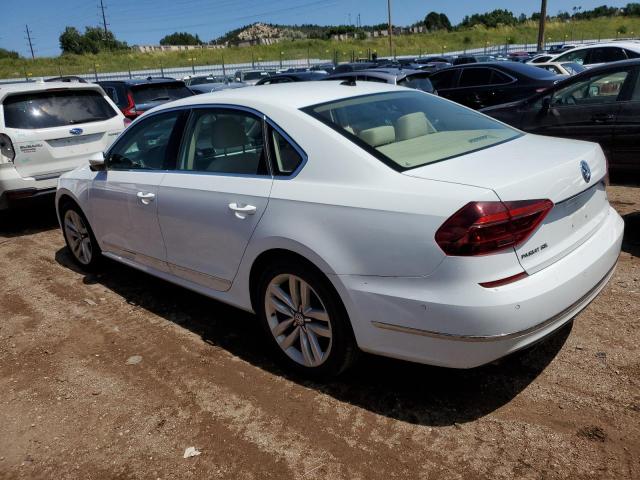 Photo 1 VIN: 1VWCM7A37HC044734 - VOLKSWAGEN PASSAT 