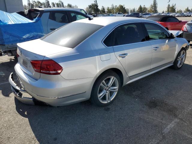 Photo 2 VIN: 1VWCM7A38CC043567 - VOLKSWAGEN PASSAT 