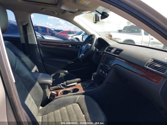 Photo 4 VIN: 1VWCM7A39DC089118 - VOLKSWAGEN PASSAT 