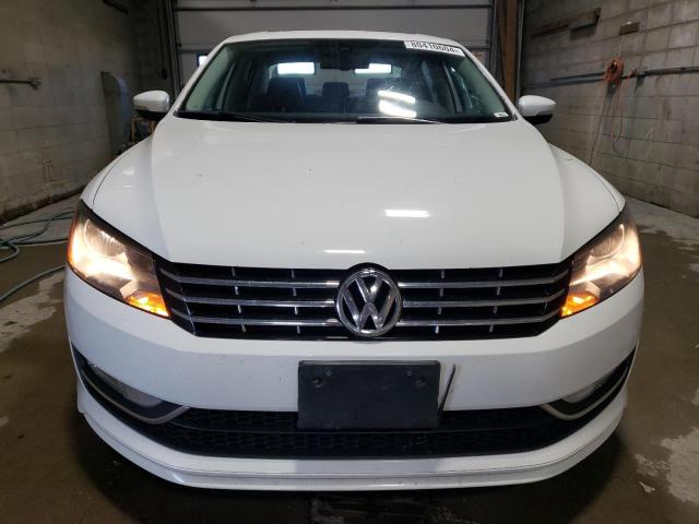 Photo 4 VIN: 1VWCM7A39FC058339 - VOLKSWAGEN PASSAT SEL 