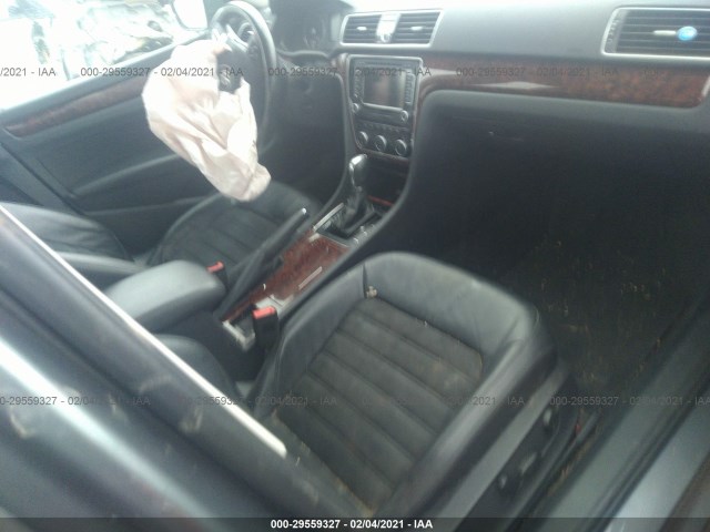 Photo 4 VIN: 1VWCN7A30CC106982 - VOLKSWAGEN PASSAT 