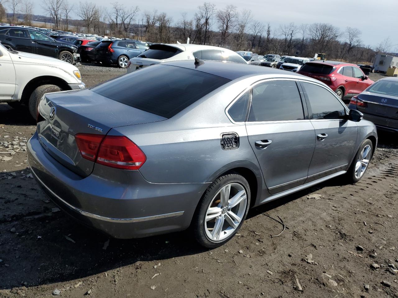 Photo 2 VIN: 1VWCN7A30EC012412 - VOLKSWAGEN PASSAT SEL 