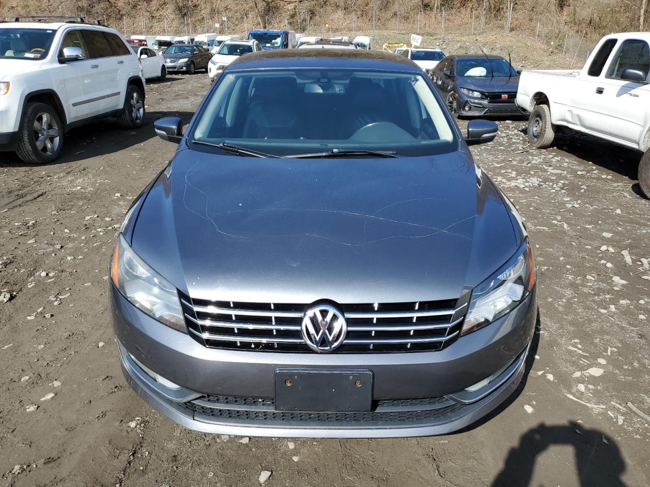 Photo 4 VIN: 1VWCN7A30EC012412 - VOLKSWAGEN PASSAT SEL 