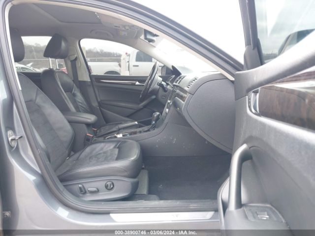 Photo 4 VIN: 1VWCN7A30EC111814 - VOLKSWAGEN PASSAT 