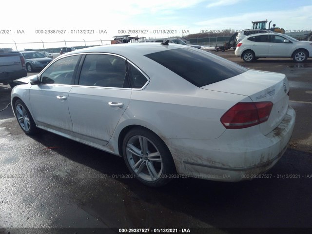 Photo 2 VIN: 1VWCN7A31CC096933 - VOLKSWAGEN PASSAT 