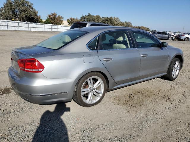 Photo 2 VIN: 1VWCN7A31EC094585 - VOLKSWAGEN PASSAT 